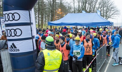 Teatemaratoni 1.vahetuse jooksjad ja maratoonarid avavad pika jooksupäeva
