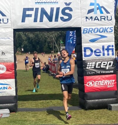 Leonid Latsepovi tugev spurt tõi finišis võidu Karl Mäe üle