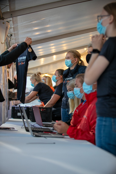 Võistluskeskus asub 2021. aastal Rakvere Spordikeskuse parklas - eraldi telgis. Foto: Martin Piir