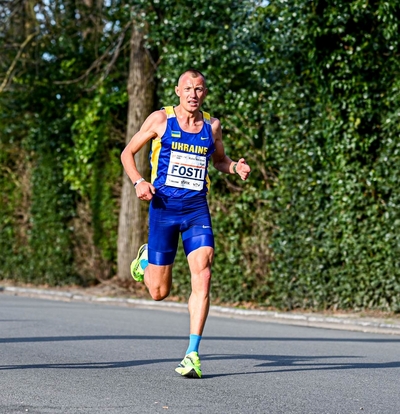 Roman Fosti osales Ukraina jooksuvormis Gentis toimunud poolmaratonil