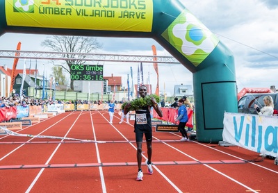 Jooksu võitja Solomon Gachoka Kagimbi (Keenia)