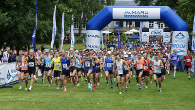Start 10,7 km Pühajärve ringile antakse Pühajärve Puhkekeskuse pargis