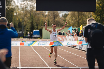 Tiidrek Nurme finišeerumas 2023.aasta Paide-Türi 13,6km distantsil
