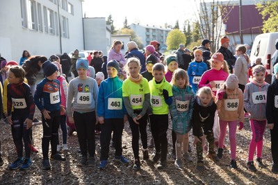 TÜRIL VÕTSID TOLLI TERVISERAJAL  OMAVAHEL MÕÕTU  NOORSPORTLASED
