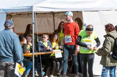 Enne starti on Viljandi staadioni ümbruses palju sagimist.