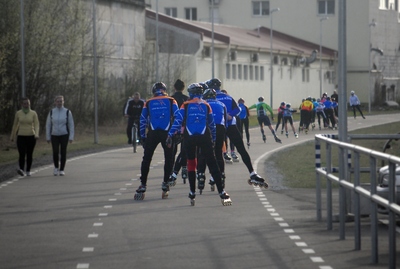 Rulluisutajad Nõmme-Haabersti kergliiklusteel, foto: Erkki Pikk