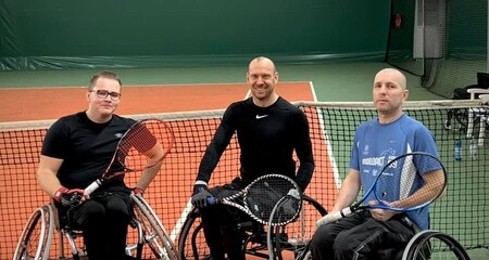 Ratastoolitennises peeti selle aasta esimene turniir