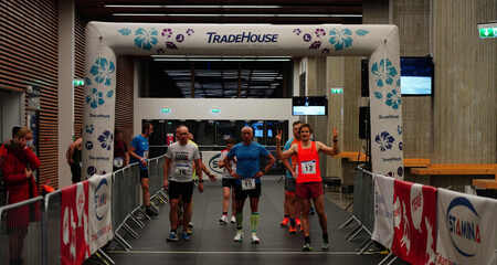 Esimese sisekümne Tondiraba Jäähallis võitsid Hektor Uustalo ja Kaivi Kukk