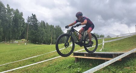 Husqvarna olümpiakrossi karikasarja etapil Jõulumäel võidutsesid Mõttus ja Kaldoja